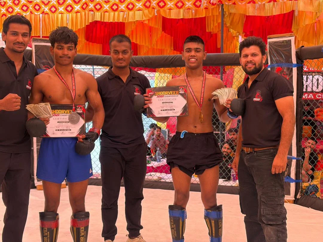 Season 1 prize pool and certificate distribution with organizers